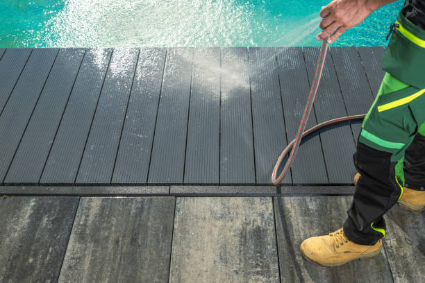 Best Roof Power Washing Services  in Riverwoods, IL
